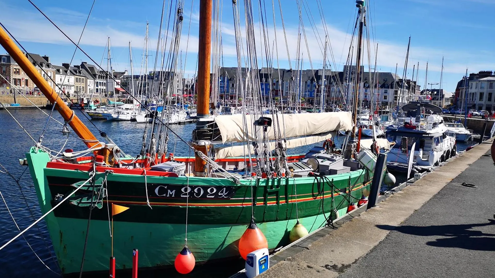 Gite Breton Sur La Cote De Granit Rose Pleudaniel